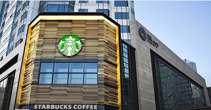 星巴克密集開店背后的商業(yè)邏輯是什么？|餐飲界