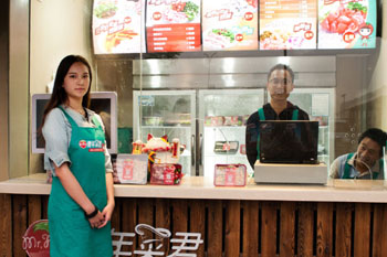 從地鐵口自提到入駐外賣平臺(tái)，他是這樣滿足顧客需求的|餐飲界