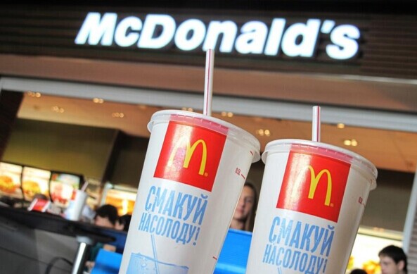 麥當(dāng)勞賣啤酒，看官們意下如何|餐飲界