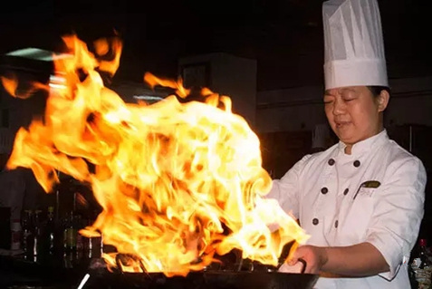 重金挖來了大廚，為何生意卻沒有想象中的好？