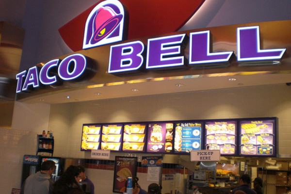 百勝攜領塔可鐘，8年后再度襲華