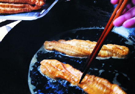 如何把油條賣出比同行高出3倍的價(jià)格 還瘋搶？