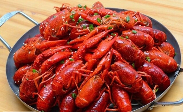 80后華為男如何將油悶大蝦賣出百萬(wàn)業(yè)績(jī)！