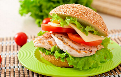 單店日均200單，92年小伙如何靠外賣日進(jìn)斗金？