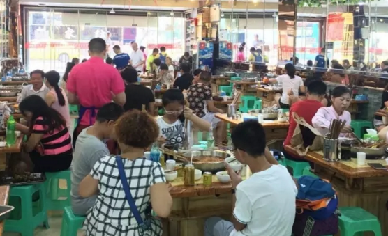 租金漲10倍，串串4角生意怎么做？揭秘重慶最老串串年收100萬