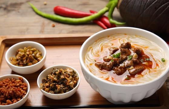 旅游餐飲就是宰客就是天價大蝦么？