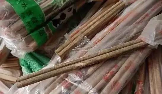 1毫克就能致癌！你在餐廳用的這種筷子，很可能滋生這種毒素！
