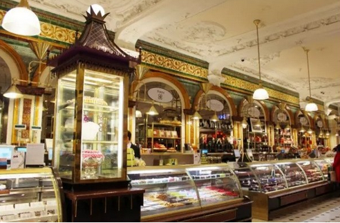 美食城被打入冷宮？只能說你不會這些玩法...|餐飲界