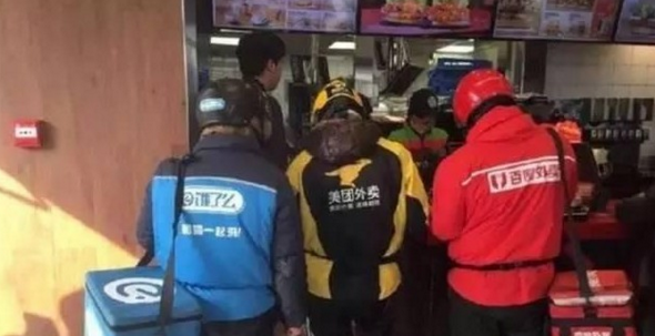 外賣三巨頭混亂廝殺，百度或有掉隊(duì)可能！