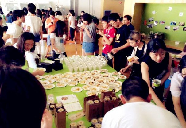 民間手工小吃也有爆品思維？坊鮮融資100萬后的實(shí)踐啟發(fā)|餐飲界