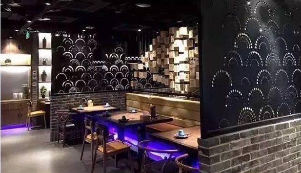 宮保雞丁烤魚，這道胡同深處的單品是多有個(gè)性