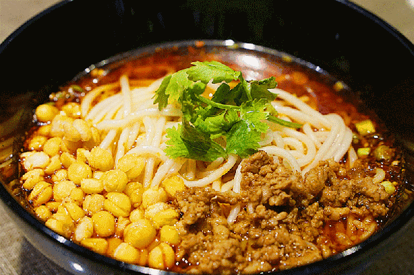 從地區(qū)小吃到全國連鎖，揭秘重慶小面是如何上位的？|餐飲界