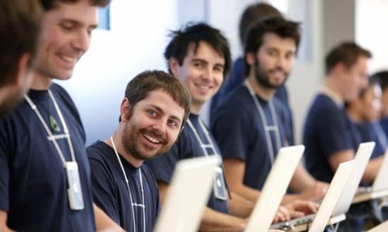 你還在發(fā)愁用工荒，肯德基卻在招聘大學(xué)生...|餐飲界