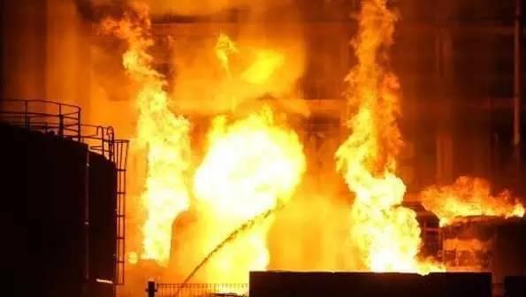 警示！餐館發(fā)生爆炸老板身亡，原因竟是用了它！