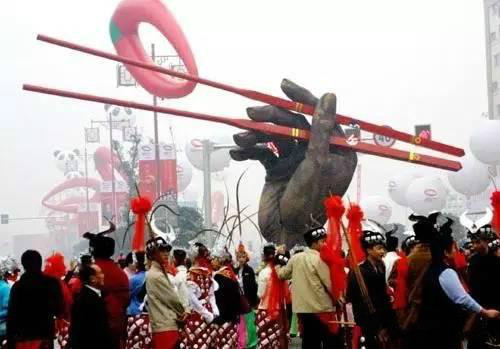 作為成都美食名片，一品天下還能恢復(fù)曾經(jīng)的輝煌嗎？