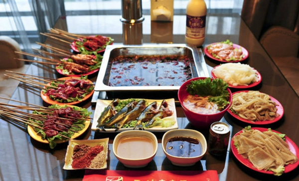 玉林串串香，這家擁有21年歷史的串串店到底是怎么活下來的？|餐飲界