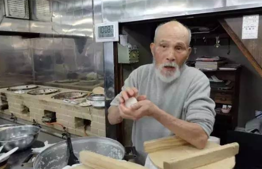 12月10日，“煮飯仙人”村嶋孟空降深圳請你吃“銀飯”|餐飲界