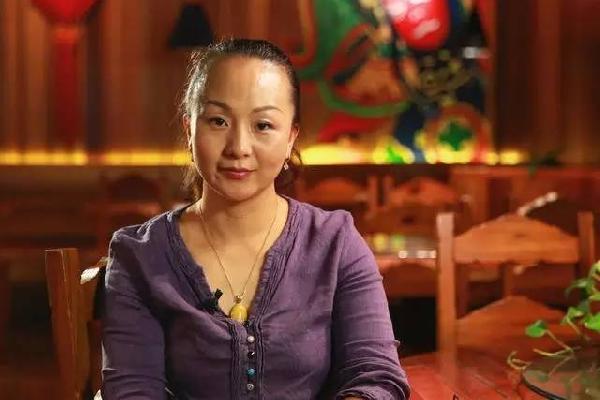 看豪放派“女詩人”，如何讓川菜沸騰起來|餐飲界