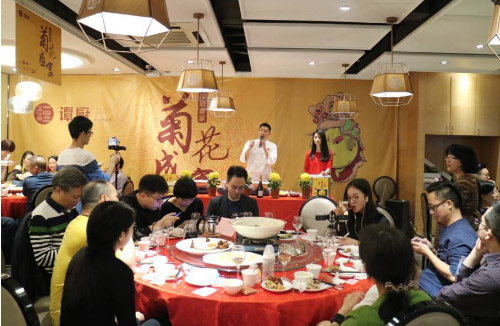 譚廚首屆“菊花盛宴”圓滿結(jié)束，引來(lái)數(shù)萬(wàn)粉絲圍觀直播！|餐飲界