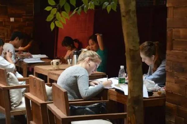 干餐飲，2017年千萬(wàn)不要再混日子了