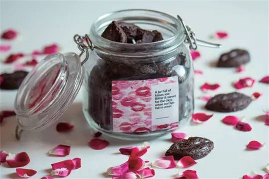 為什么我去餐廳吃個飯，竟然被主廚發(fā)了一頓狗糧？