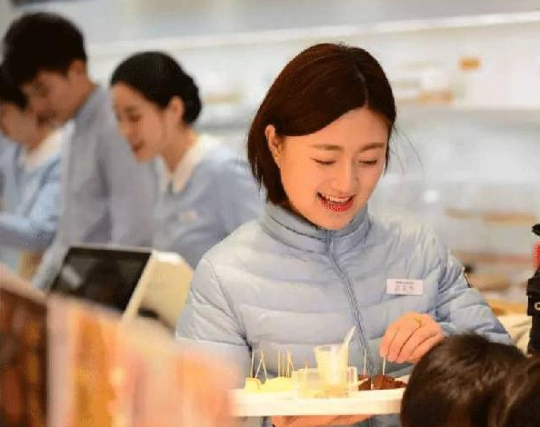 燒掉所有管理手冊！揭秘中國“蛋糕王”涅槃重生的秘密|餐飲界