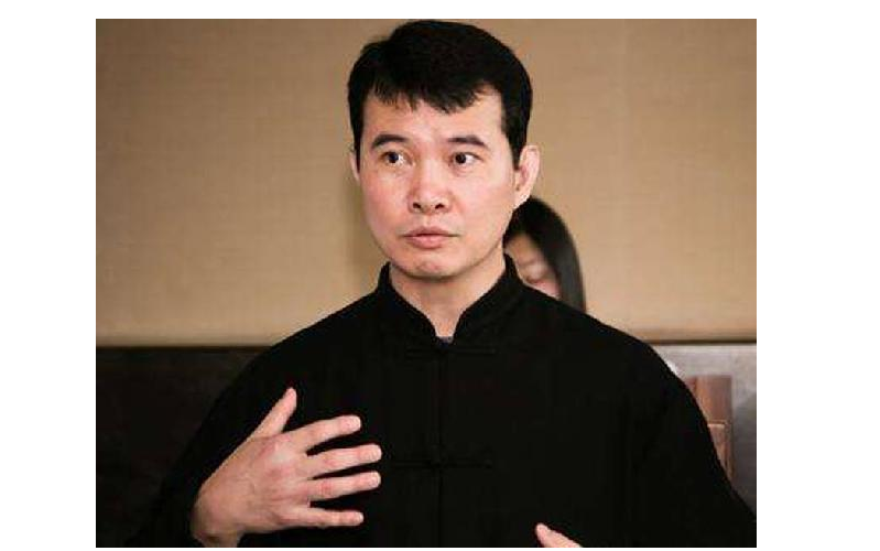 一個(gè)只占公司1%股份的老板，是如何讓員工媲美海底撈的？