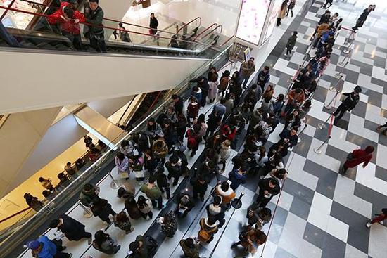 網(wǎng)紅食品生意經(jīng)，年輕女白領愿意加價買網(wǎng)紅食品|餐飲界