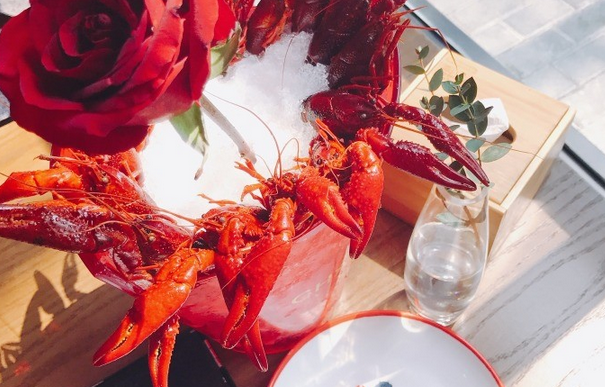 入坑還是逃離，現(xiàn)象級(jí)爆品小龍蝦的終極出路在哪？