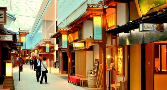 機(jī)場(chǎng)餐飲業(yè)態(tài)經(jīng)營(yíng)分析，難道不定高價(jià)就不能存活？