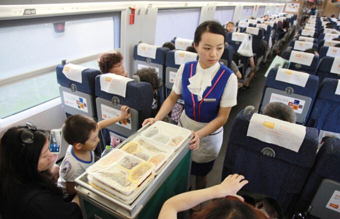 高鐵餐飲飽受詬病的背后，增量市場空間如何挖掘？