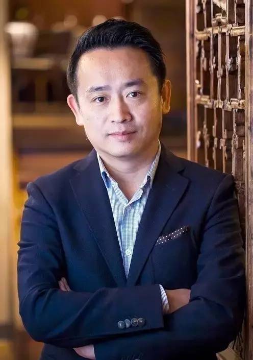 他在海外開創(chuàng)中餐米其林先河，如今要回國打造精致餐飲帝國！