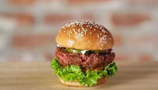 人造牛肉價(jià)格四年降了 96%，但還要 3.7 萬元一斤