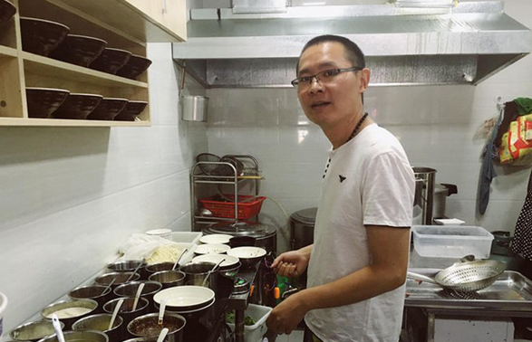 武大畢業(yè)生棄高薪開面館，花5個(gè)小時(shí)做一碗面