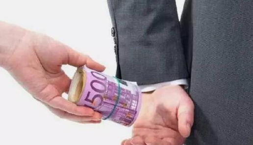 采購吃回扣200余萬被抓！餐企如何對行業(yè)“潛規(guī)則”說不？