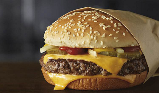 快餐不再以快取勝：麥當勞的“凍改鮮”計劃能否成功？