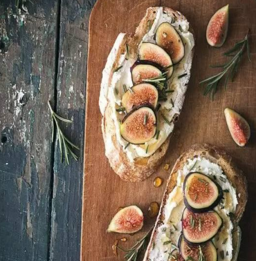 大觀｜當菜品擺盤遇到木器，餐飲人有沒有覺得很有創(chuàng)意？