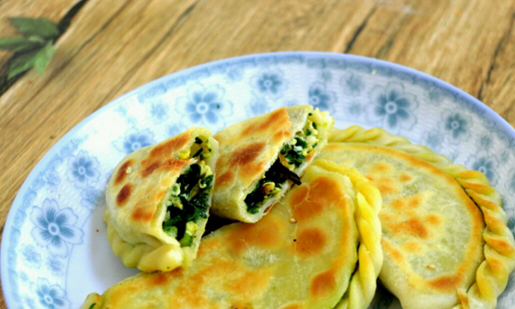 菜館吃韭菜盒子硌掉一塊牙 誰該擔(dān)責(zé)？