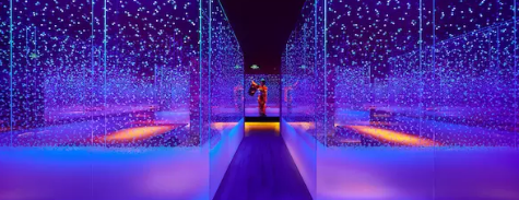 長(zhǎng)春這家日料餐廳，大面積藍(lán)光籠罩的做法適合用餐嗎？