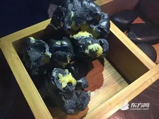 桂滿(mǎn)隴食盒現(xiàn)十幾條活蛆，公安機(jī)關(guān)介入調(diào)查|餐飲界