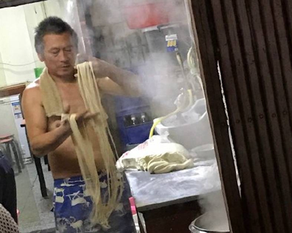 驚動(dòng)美食大V和《男人裝》的“京城第一拉面”，竟只要10塊錢(qián)一碗？|餐飲界