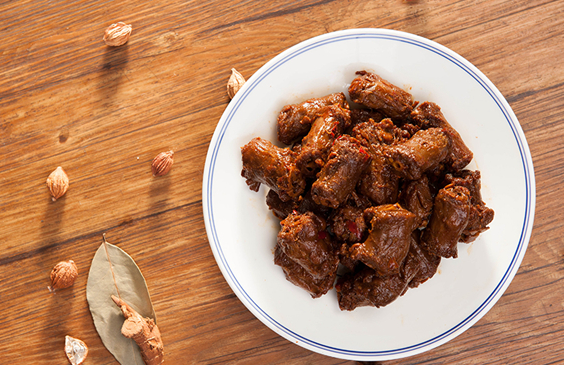 催生三家上市公司后，小小的鴨脖子“要斷了”？