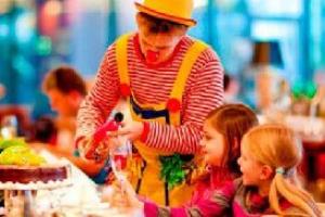 65%的消費(fèi)由年輕人貢獻(xiàn)，拉攏他們只需5條策略|餐飲界