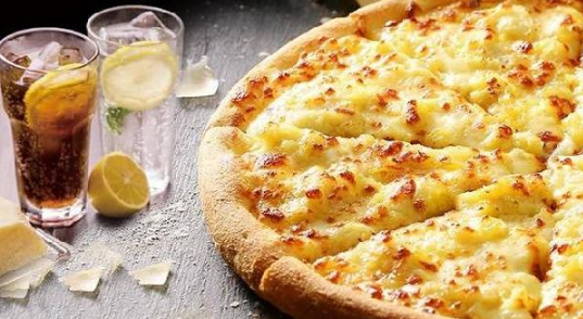 7年100家店，日均翻臺(tái)11次，榴蓮披薩的締造者