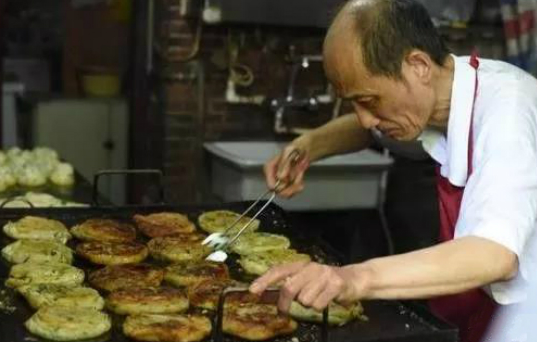 不讓“米其林”小店曇花一現(xiàn)！上海推進(jìn)小餐飲“標(biāo)準(zhǔn)化管理”