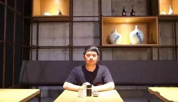 15歲債臺高筑，28歲開了一家全球最火米粉店，估值1億！