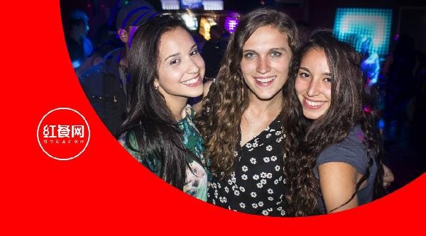 喜茶、海底撈都瘋了嗎？這簡直不是個餐廳了