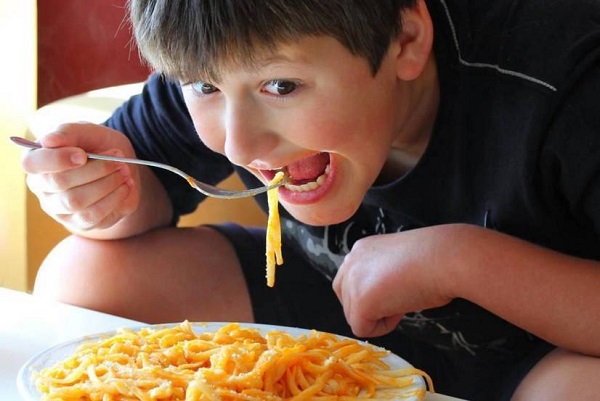 小吃品類如何在市場(chǎng)站穩(wěn)腳跟？看7年跨界老兵怎么說(shuō)......