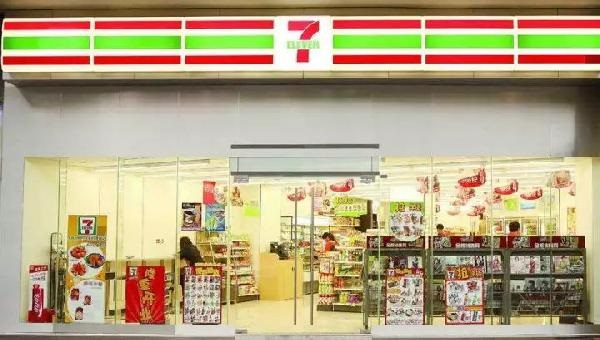 3年少賣80億包，一個明星爆品如何走下神壇