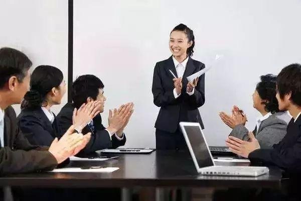 這才叫店長！不然為啥你當(dāng)不了店長！